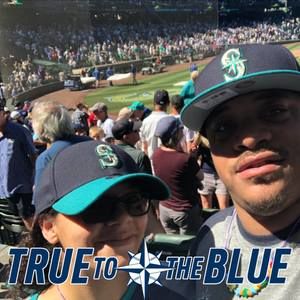 Meet your Posher, Dee